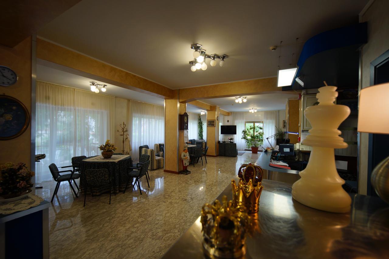 King Hotel Fiuggi Ngoại thất bức ảnh